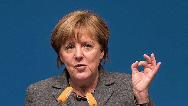 Bevölkerung über Merkel-Wiederkandidatur gespalten
