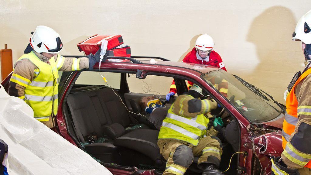 Feuertaufe: Großübung im Lieferinger Tunnel