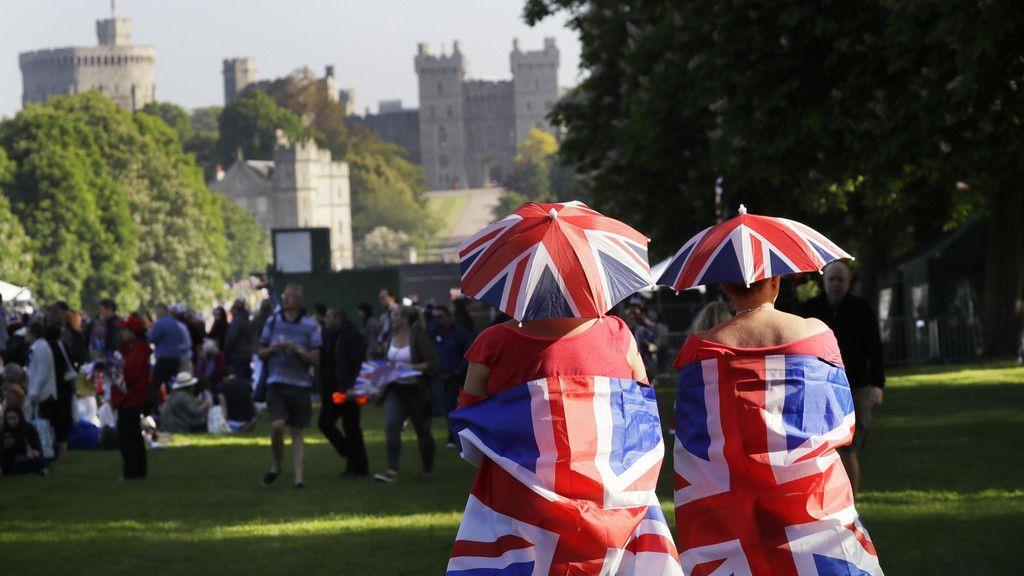 Royale Hochzeit: Fans in Windsor