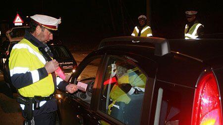 Die Polizei lieferte sich eine gefährliche Verfolgungsjagd mit dem Geisterfahrer.