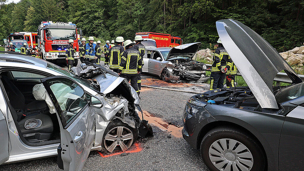 Crash auf B21 in Bayern