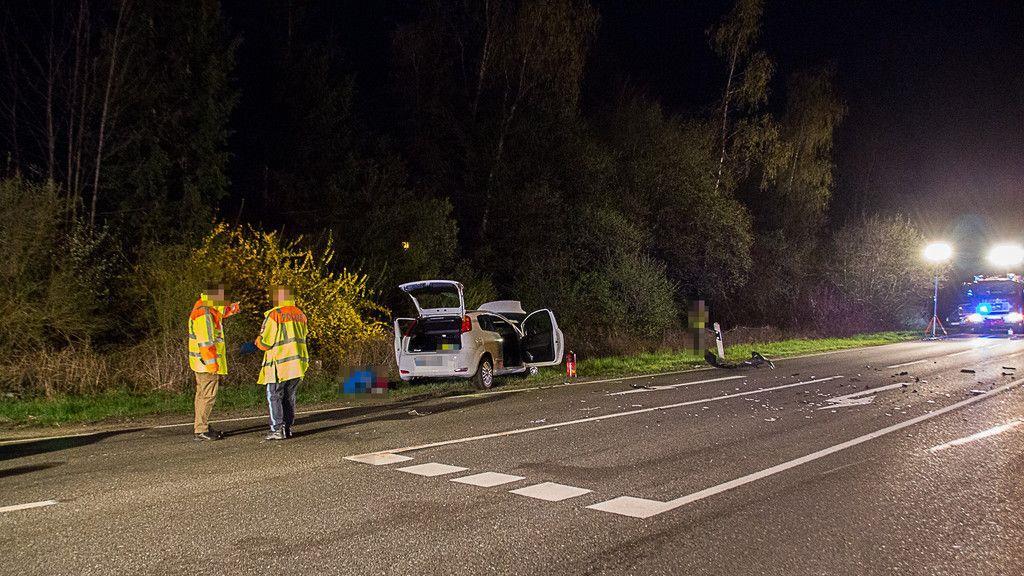 Fünf Verletzte bei Unfall auf der B20