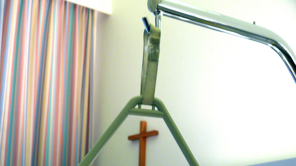 symb_krankenbett symb_krankenhaus
