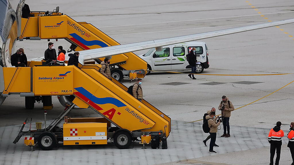 Atletico Madrid, Flughafen, Ankunft