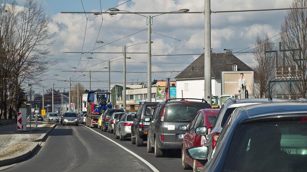 Baustelle auf Münchner Bundesstraße sorgt für Stau