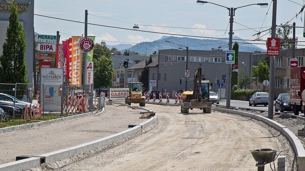 Noch schaut es in der Münchner Bundesstraße nicht gerade fertig aus.
