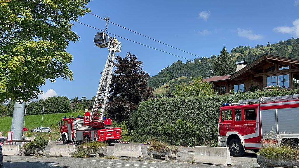 ​15 Personen aus Kitzbüheler Hornbahn gerettet