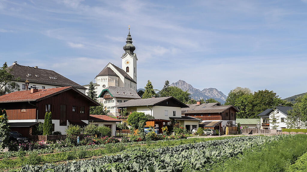 Kirchplatz Wals