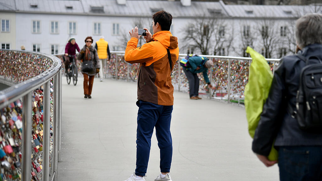 Touristen in Salzburg