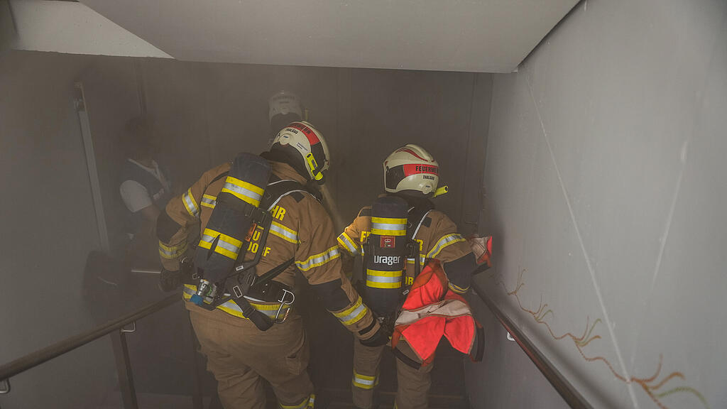 Feuerwehr \u00dcbung im Thalgauer Seniorenheim