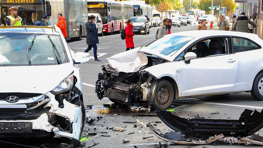 Pkw-Crash Salzburg-Nonntal
