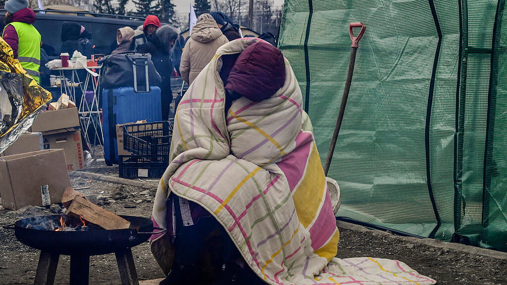 Ukraine-Krieg, Tag 12: Flüchtlinge kommen in Polen an