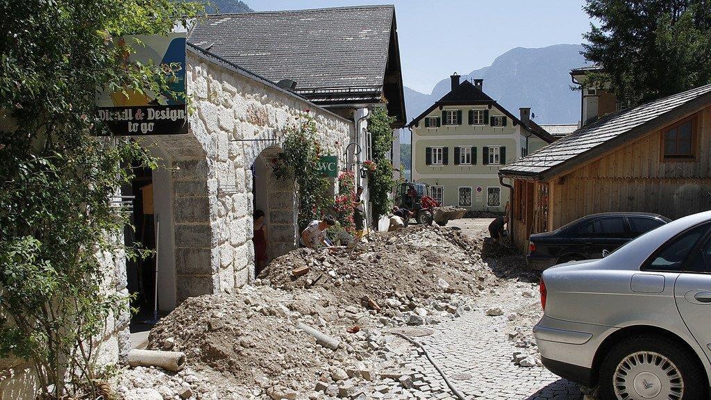 Aufräumarbeiten in Hallstatt
