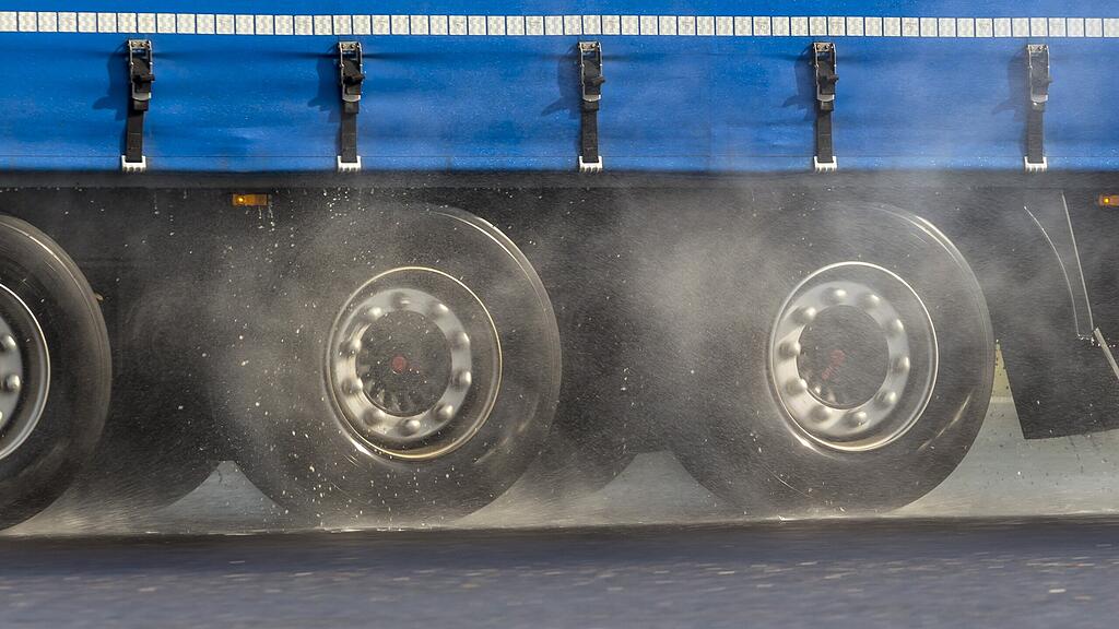 Der Lkw-Lenker brauchte eine Weile, bis er den Spritausfluss bemerkte.