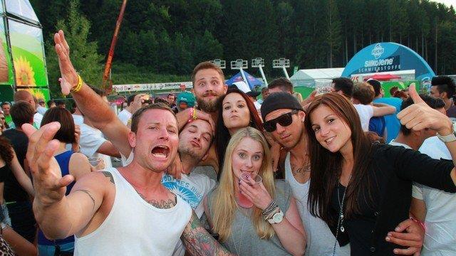 Electric Love: Stimmung am Festivalgelände, Freitag II