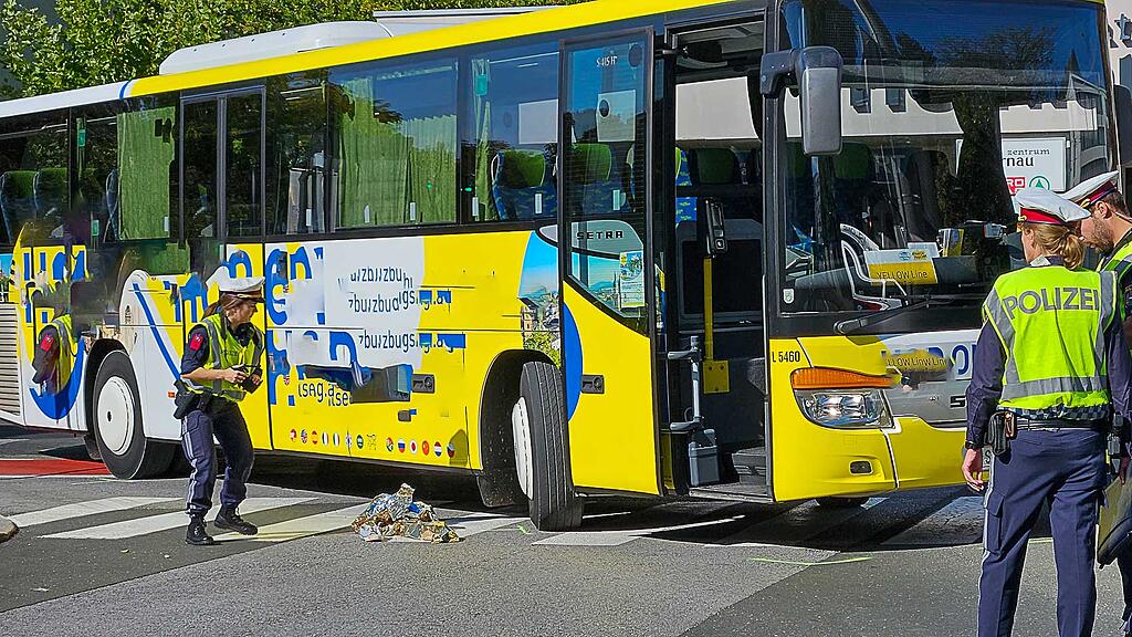 Kind vom Bus erfasst Friedenstraße