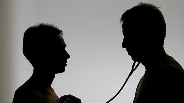 350 Ärtze verdienen sich ein Zubrot