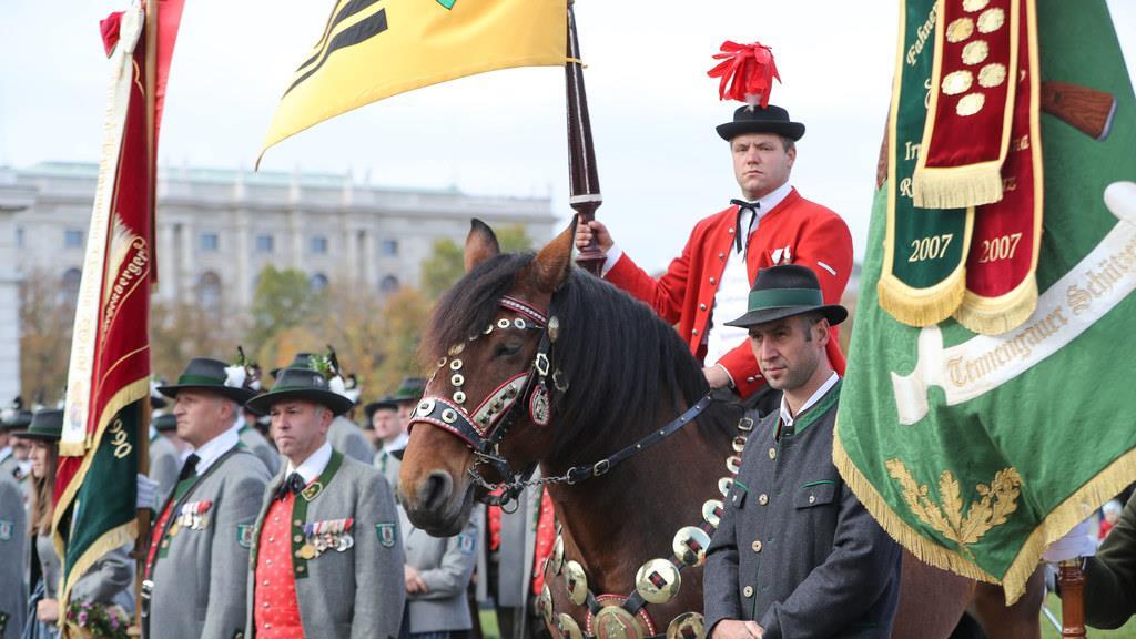 Salzburger Schützen in Wien