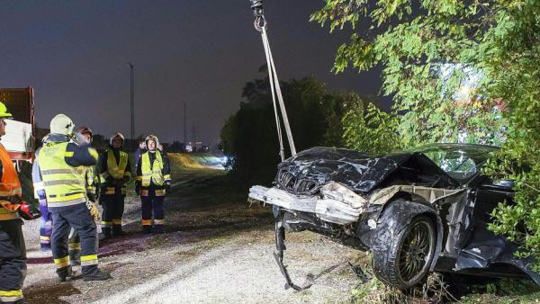 Vom Auto blieb nicht viel übrig