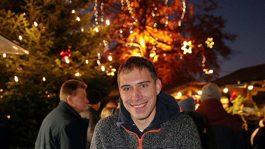 Adventmarkt in Hallein ist Er\u00f6ffnet