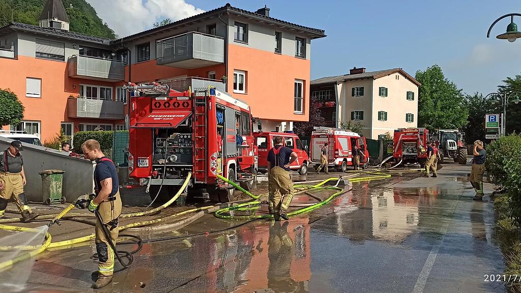 Aufräumen in Hallein nach Hochwasser