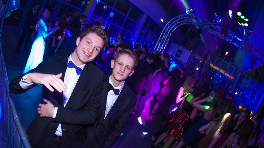 AKADemy Awards, I
