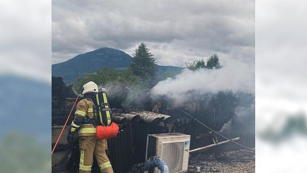 Dachstuhlbrand in Salzburg-Morzg
