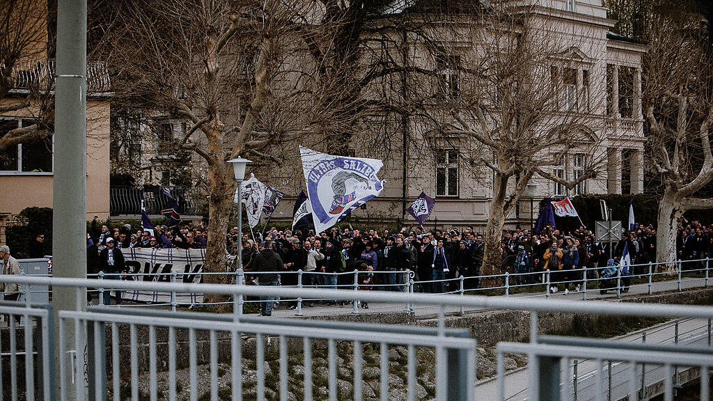 Fanmarsch Austria Salzburg