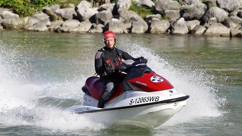 Schauübung der Wasserrettung