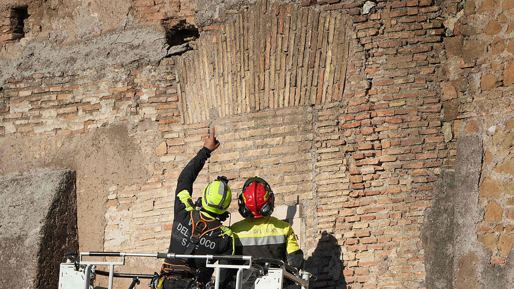 Arbeiter stirbt bei Einsturz von Mittelalter-Turm in Rom