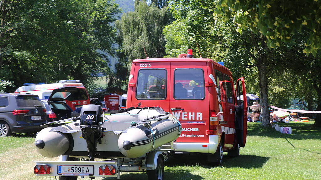 Suche nach vermissten Schwimmer im Irrsee