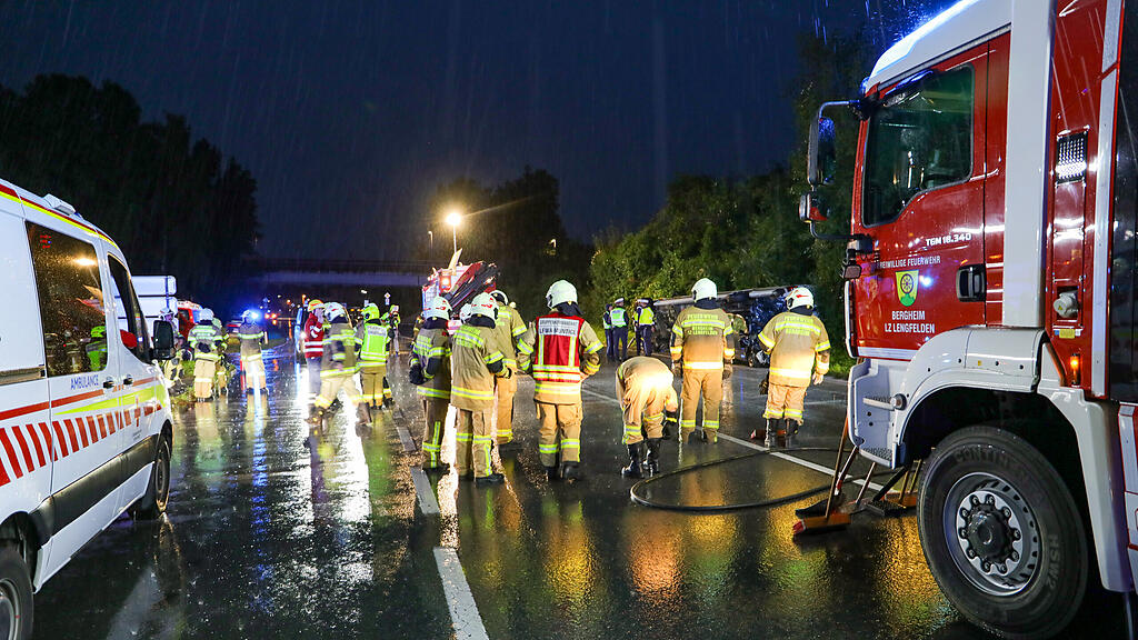 Crash auf B156 in Bergheim III