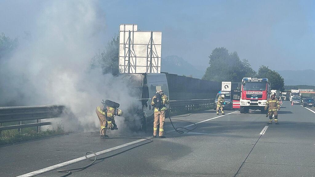Pkw Brand A1 Hallwang