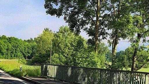 B20: Fahrbahn eingebrochen