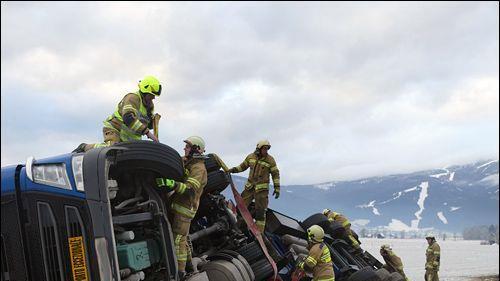 Lkw-Unfall auf B96 in Unterberg