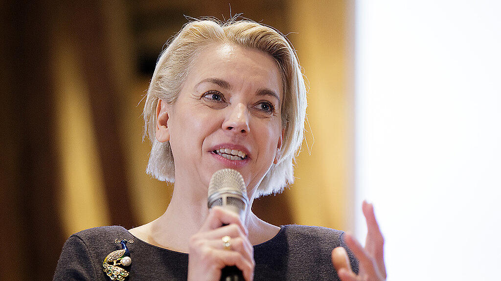 Mlinar geht als Spitzenkandidatin der slowenischen SAB ins Rennen
