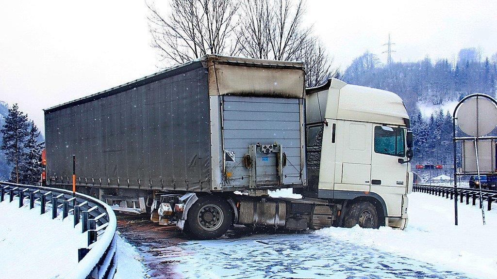 Sattelzug löst Umweltalarm aus