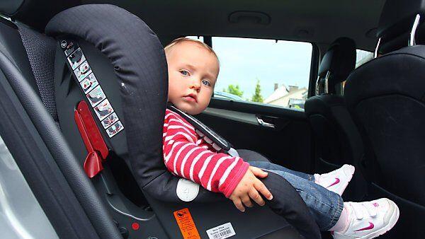 Kindersitz-Test mit zufriedenstellenden Ergebnissen