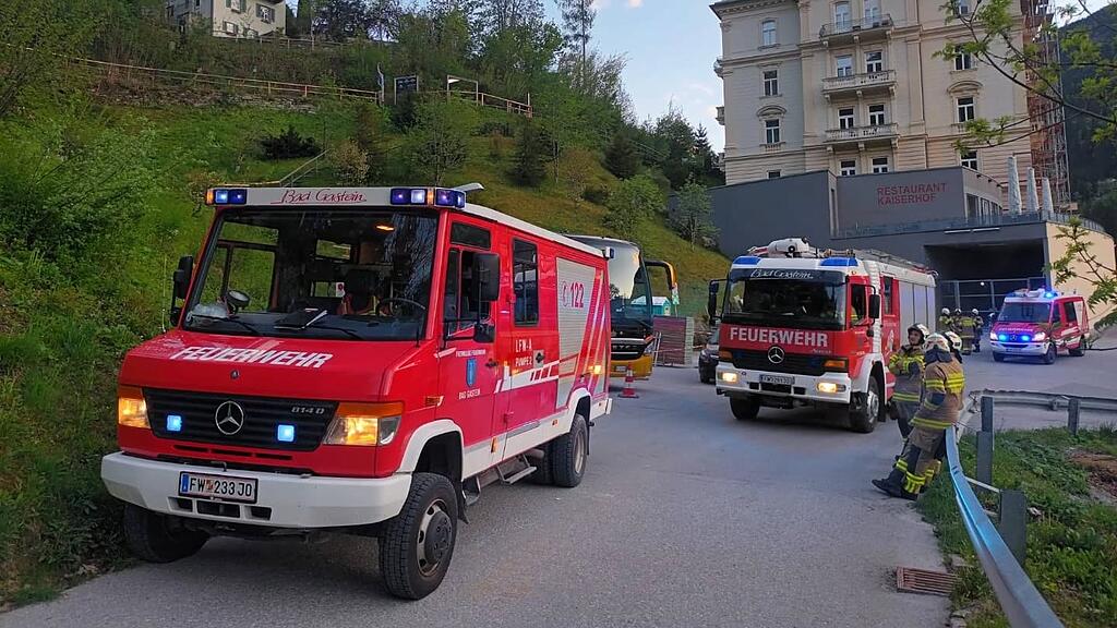 Lagerfeuer löst Feuerwehreinsatz in Bad Gastein aus