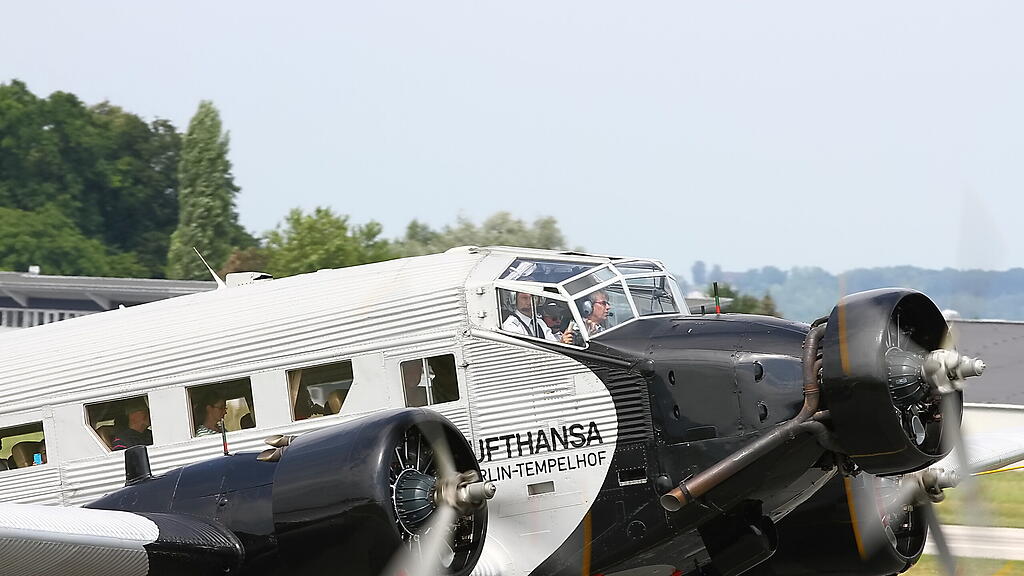 Oldtimer-Flugzeug "Tante Ju" in Salzburg