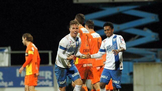 Stefan Nutz (vorne) dementierte die Gerüchte um einen Abgang vom SV Grödig.