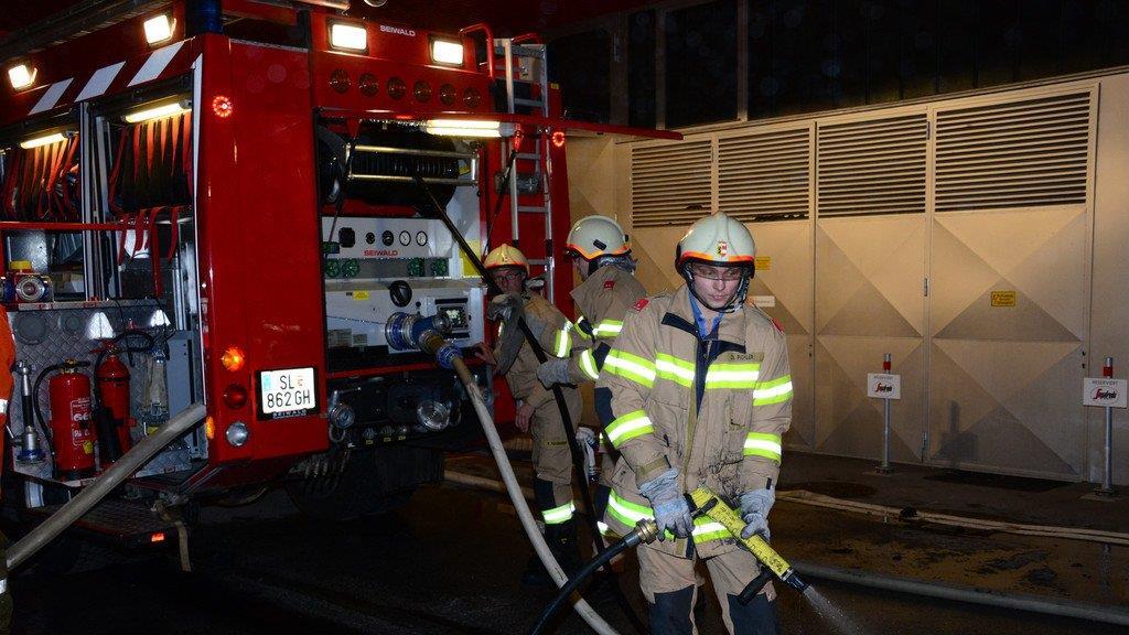 Brand im Gewerbegebiet Hallwang II