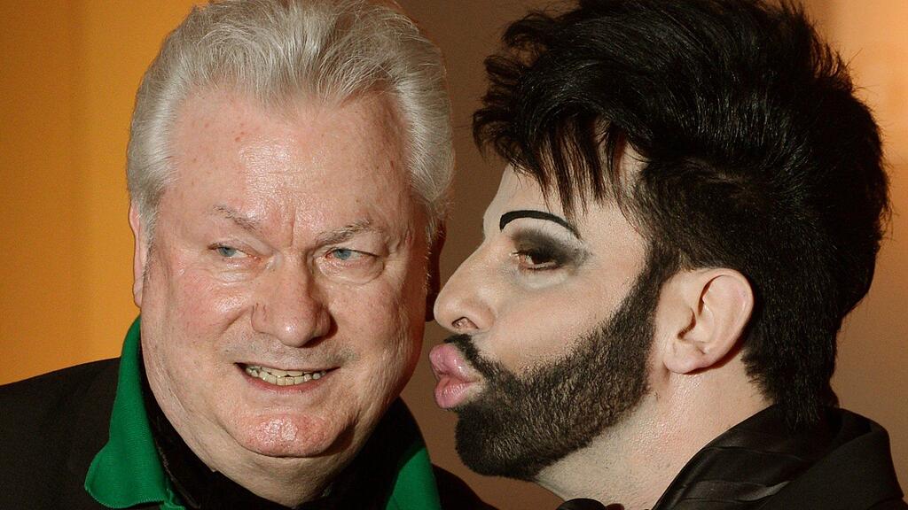 Zu Gast am Opernball 2013: Harald Glööckler mit Lebensgefährten Dieter Schroth.