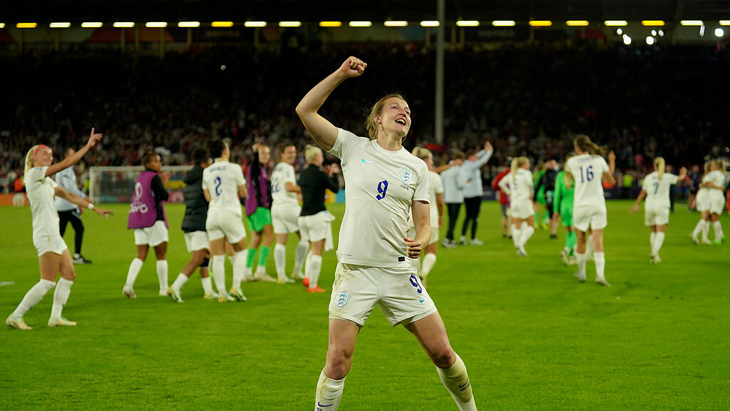 Fu\u00dfball-EM_England_Schweden