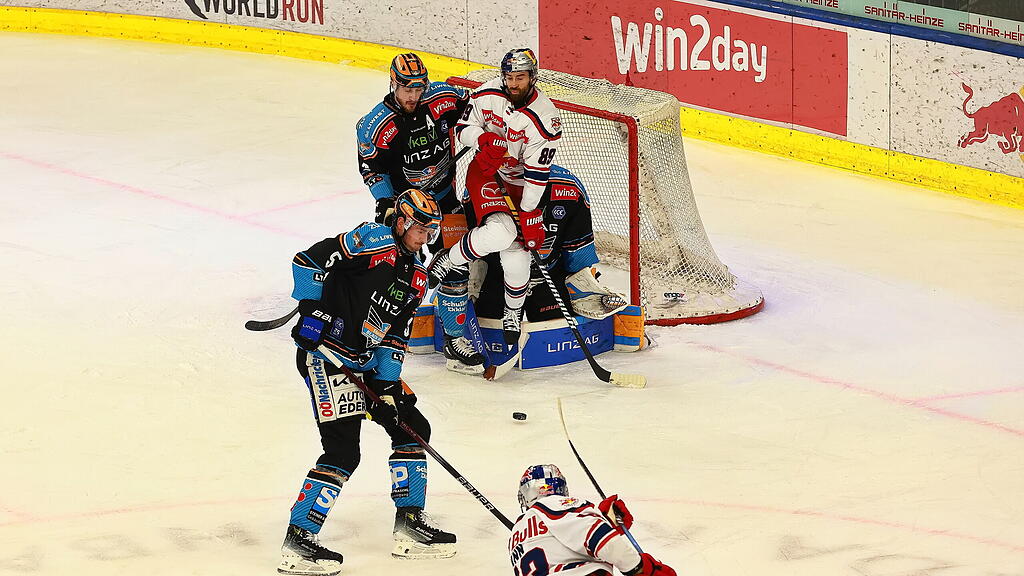 EC Red Bull Salzburg gegen Black Wings Linz