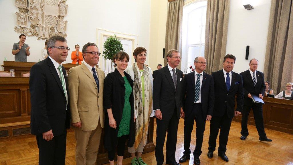 Neue Landesregierung angelobt, II