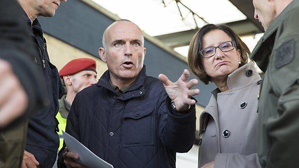 Klug will erfahrene Soldaten im Umgang mit Flüchtlingen