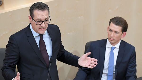 Strache verwendet nun aktuelle Hymnen-Version