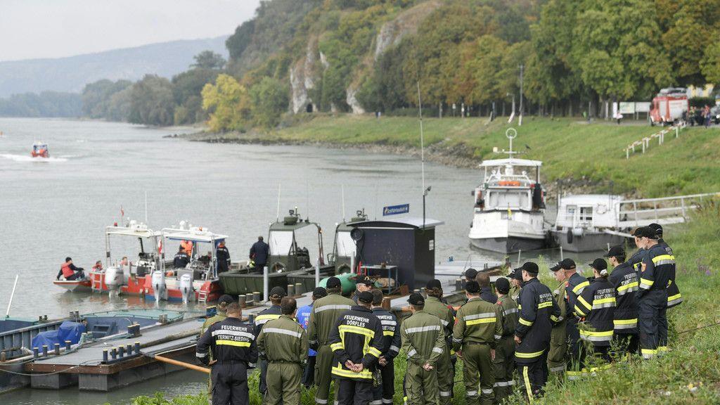 Bundesheer-Boot kentert auf Donau