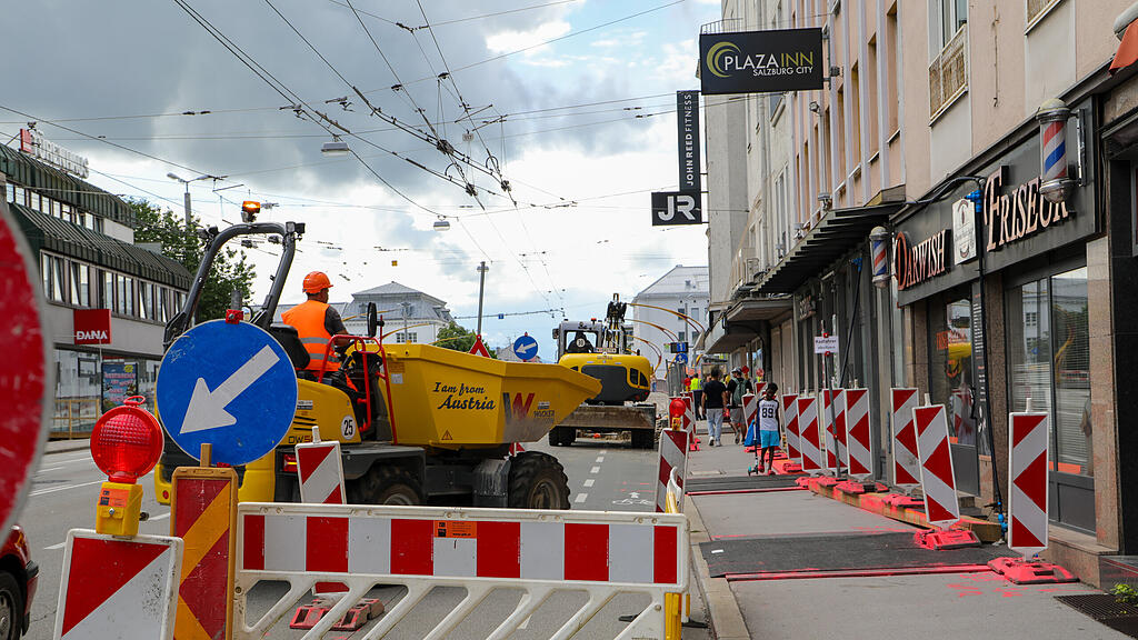 Baustelle in der Saint-Julien-Straße sorgt für Stau